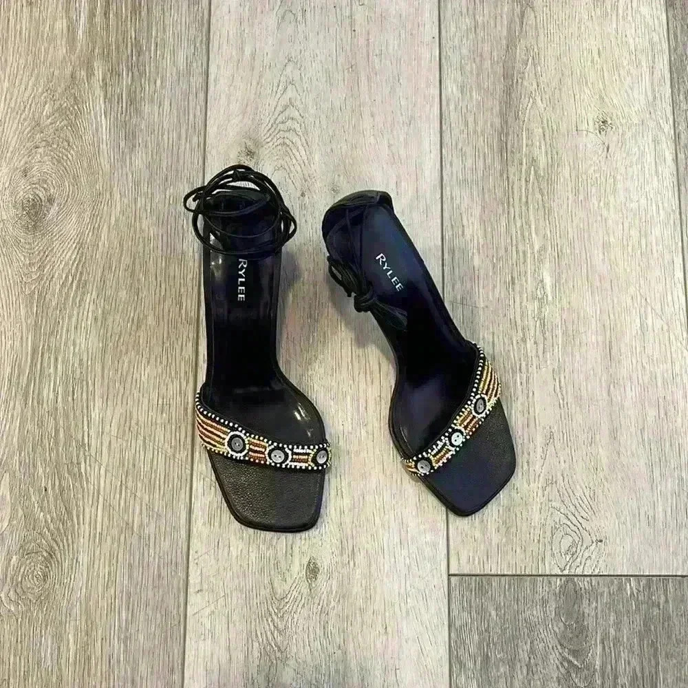 RYLEE black heels